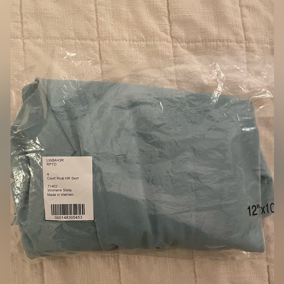 NWT Lululemon Court Rival High-Rise HR Skirt in Kohlrabi Green. Size 4. - Picture 11 of 11